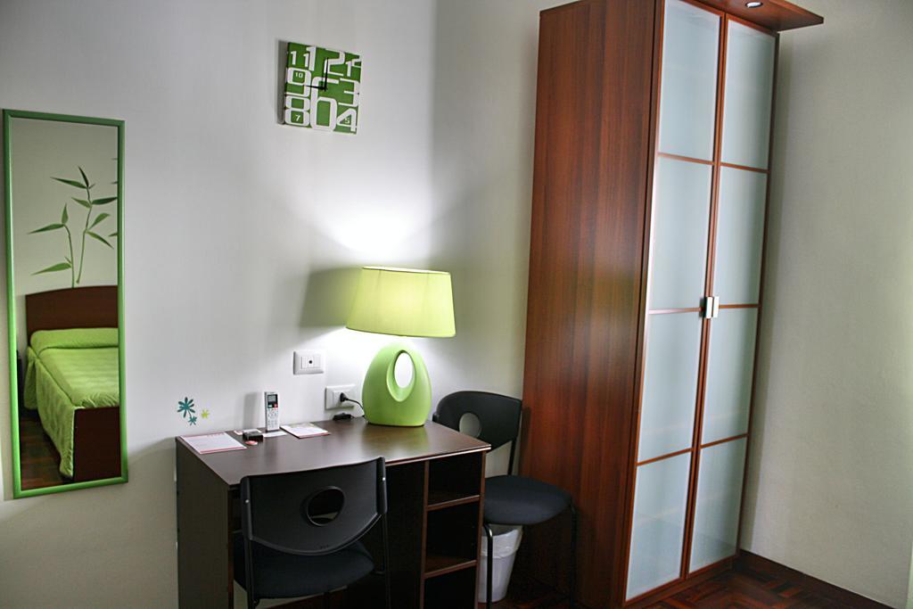 Take It Easy Roma Guest House Номер фото